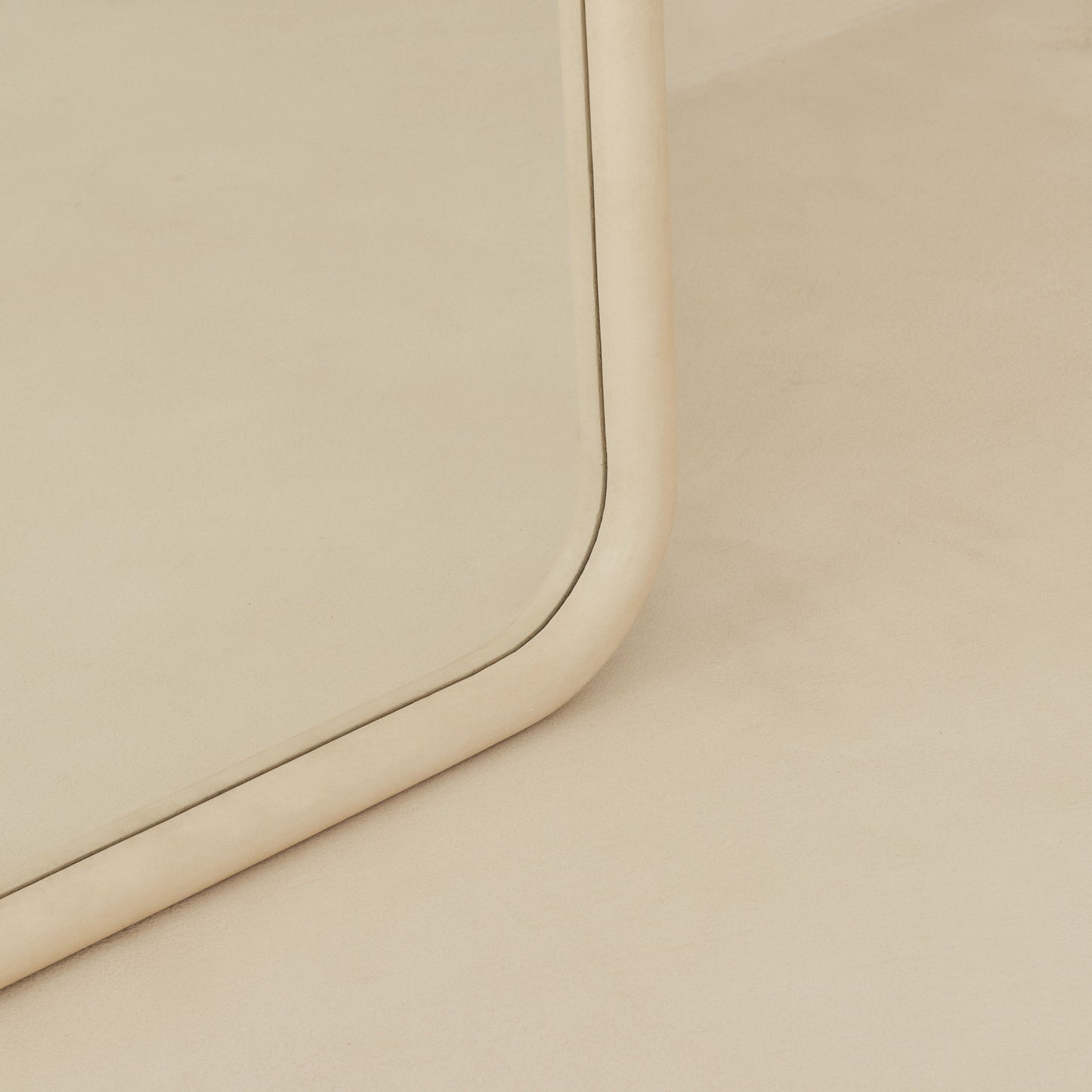 Design Boogspiegel in Betonlook — Extra Groot Full Body Formaat (200 cm × 120 cm)