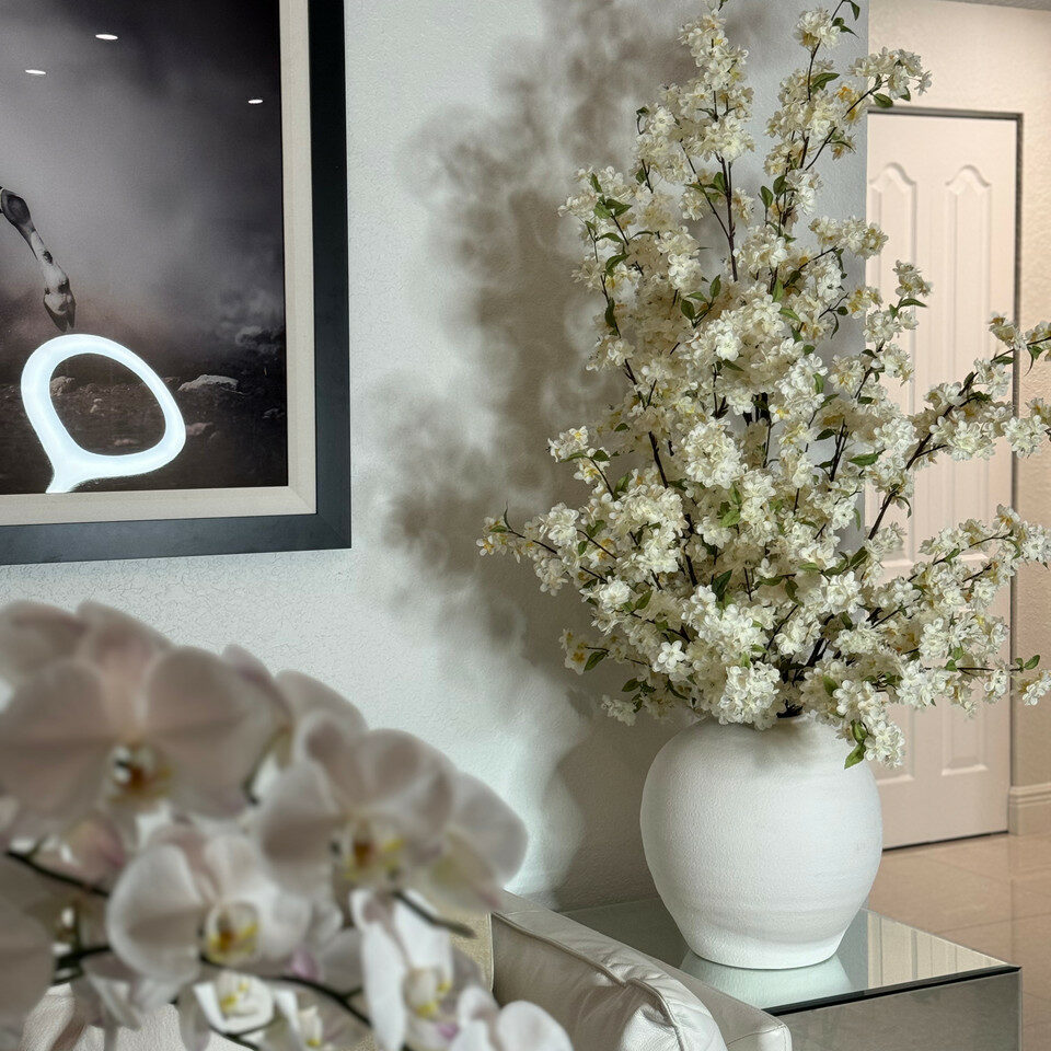 Konosekol artificial plant in vase