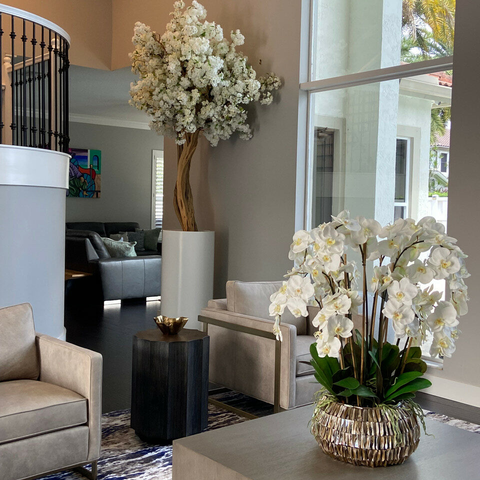 Matteonal artificial plant in vase